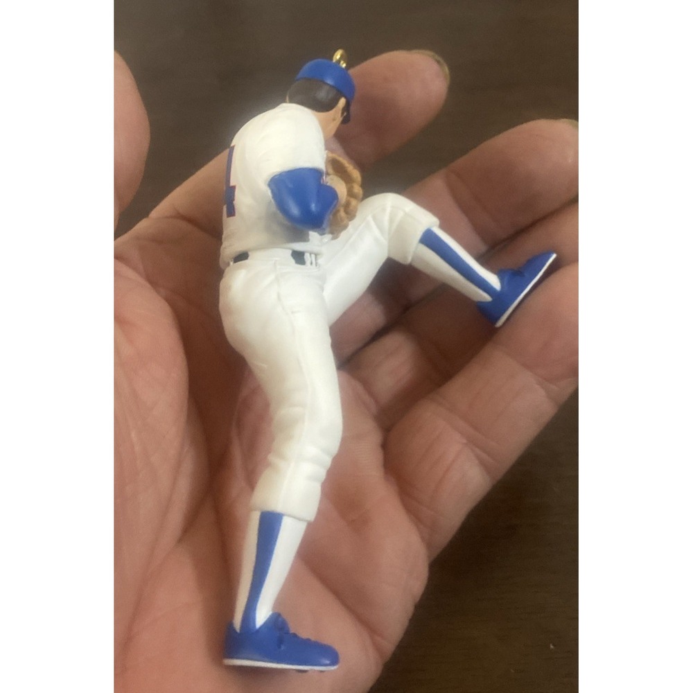 1996 Hallmark Ornament At the Ballpark Nolan Ryan Collector's Series #1 - Picture 5 of 10